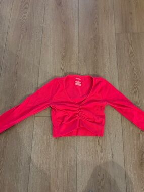 wild fable Hot Pink Long Sleeve Ruched Crop Top